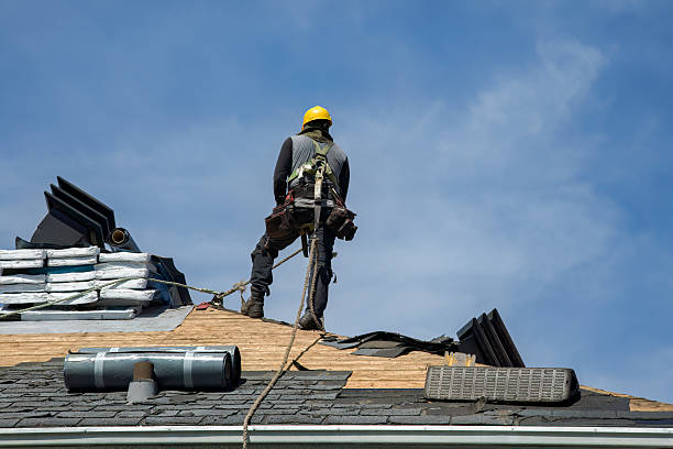 Professional Gutter Installation technician working in Richfield, WI